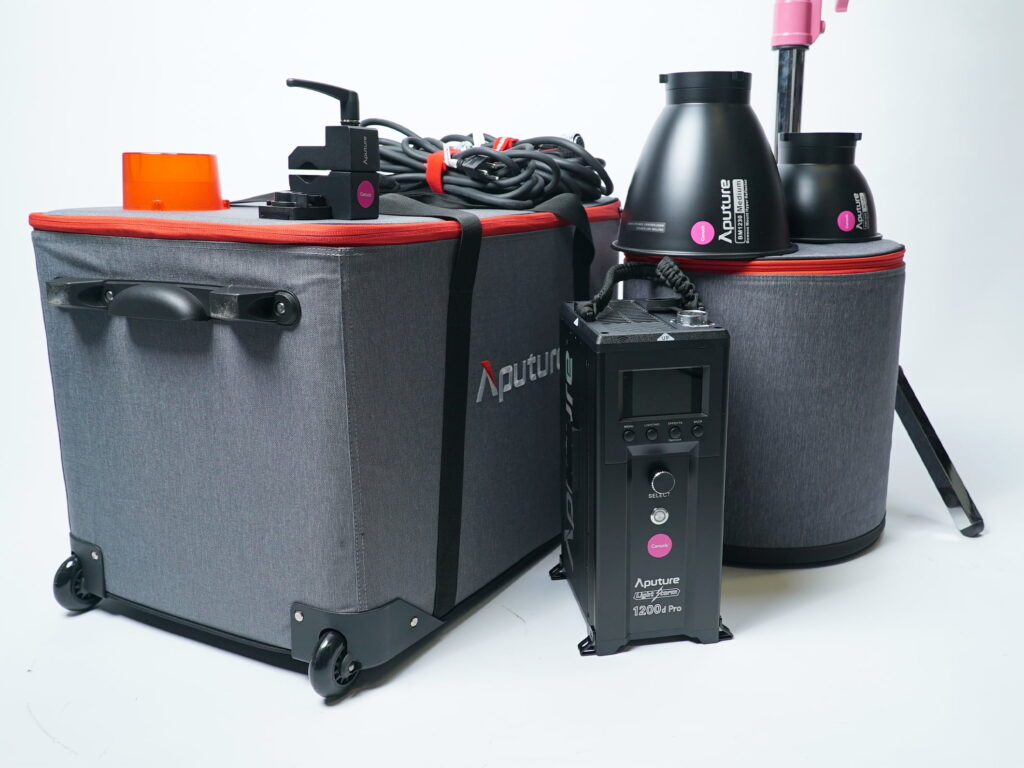 Aputure 1200d Pro Kit