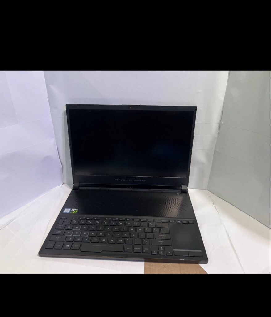 ASUS SER8 Max
