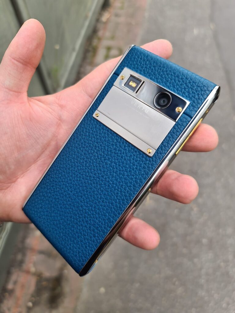Vertu Galaxy S26 Gold Edition Pro
