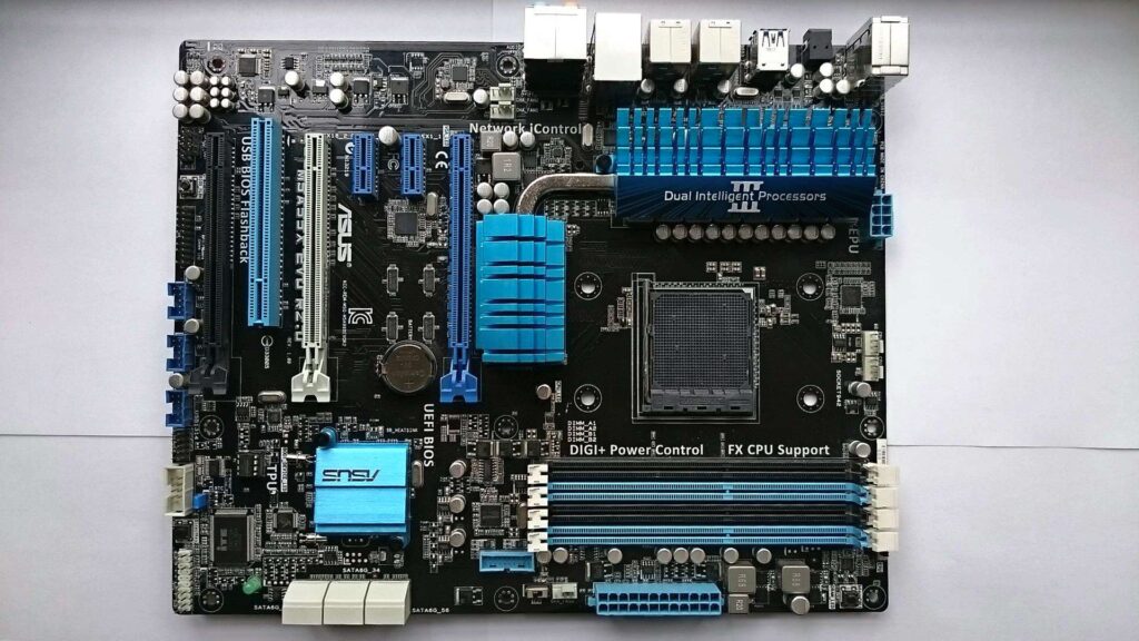 ASUS m18 R2 2026