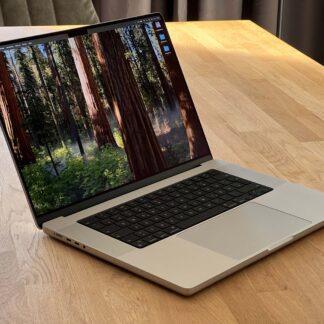 Apple MacBook Pro 16" M4 Max Bundle