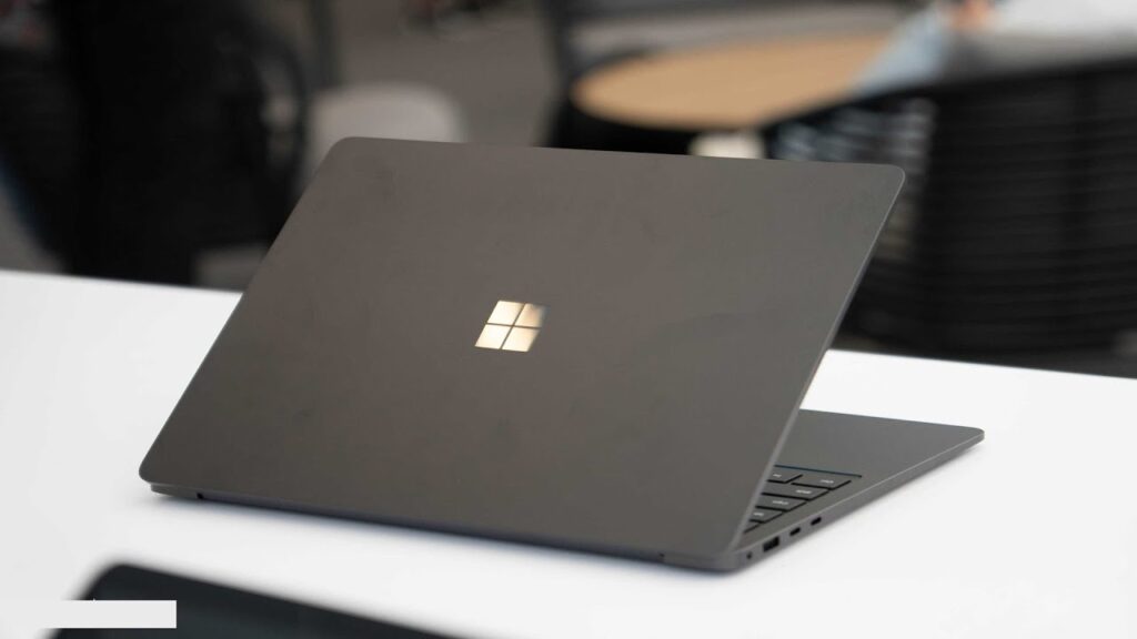 Microsoft Surface Laptop 7 2026