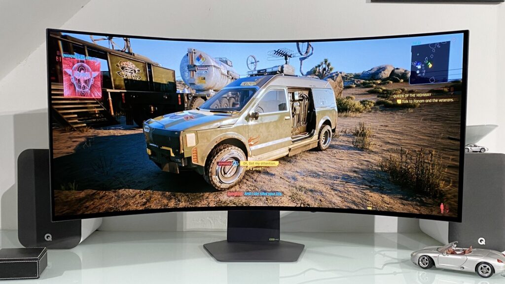 LG MPG 321URX Ultra