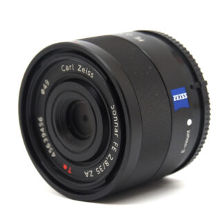 Zeiss 35mm f/1.2 Art Ultra