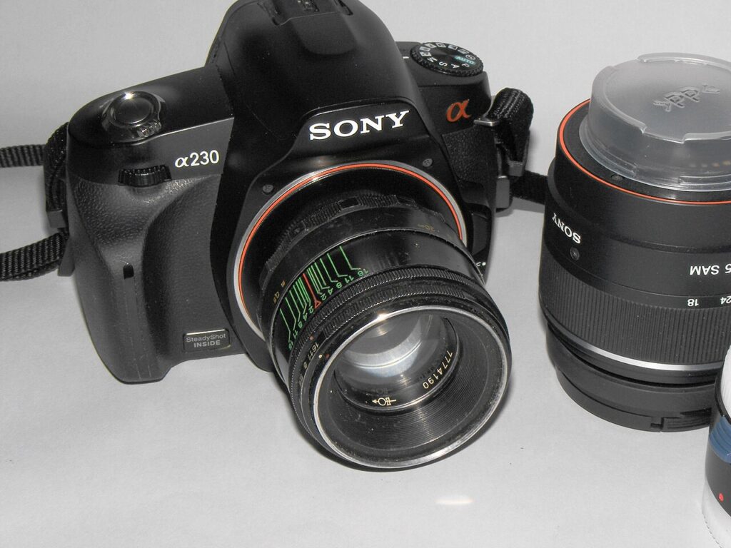 Sony Z 58mm f/0.95 Noct Ultra