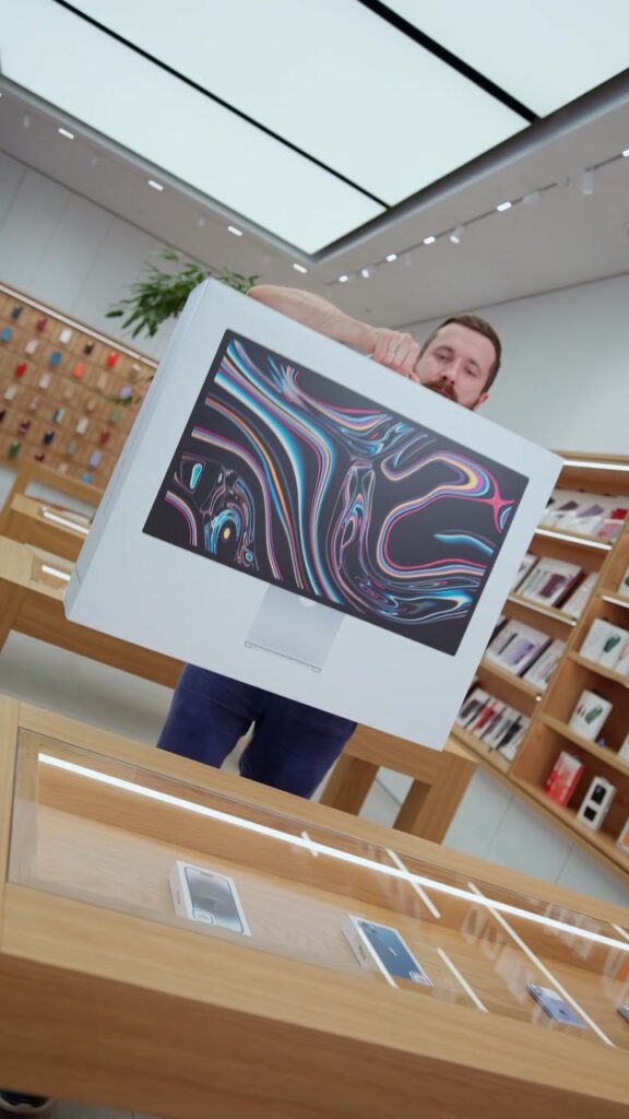 Apple Studio Display 2026