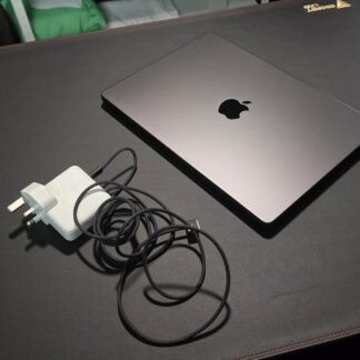 Apple MacBook Pro 14 M5 Pro M5 Pro / 24GB / 1TB