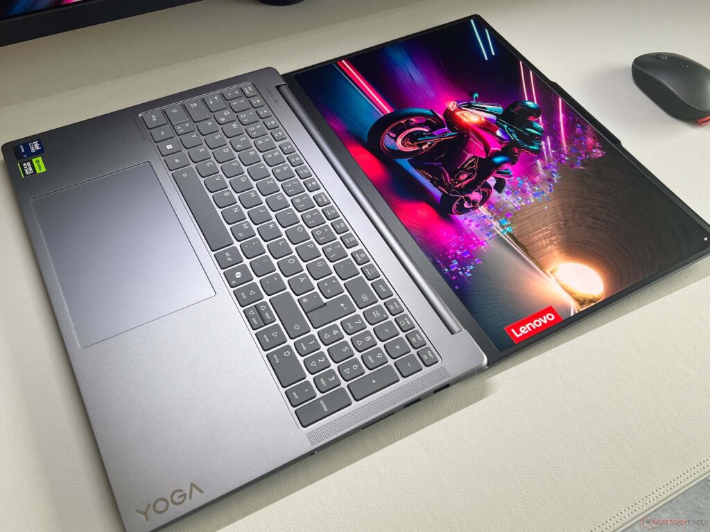 Lenovo Yoga Pro 9i 16 Aura RTX 5060 / 32GB / 1TB