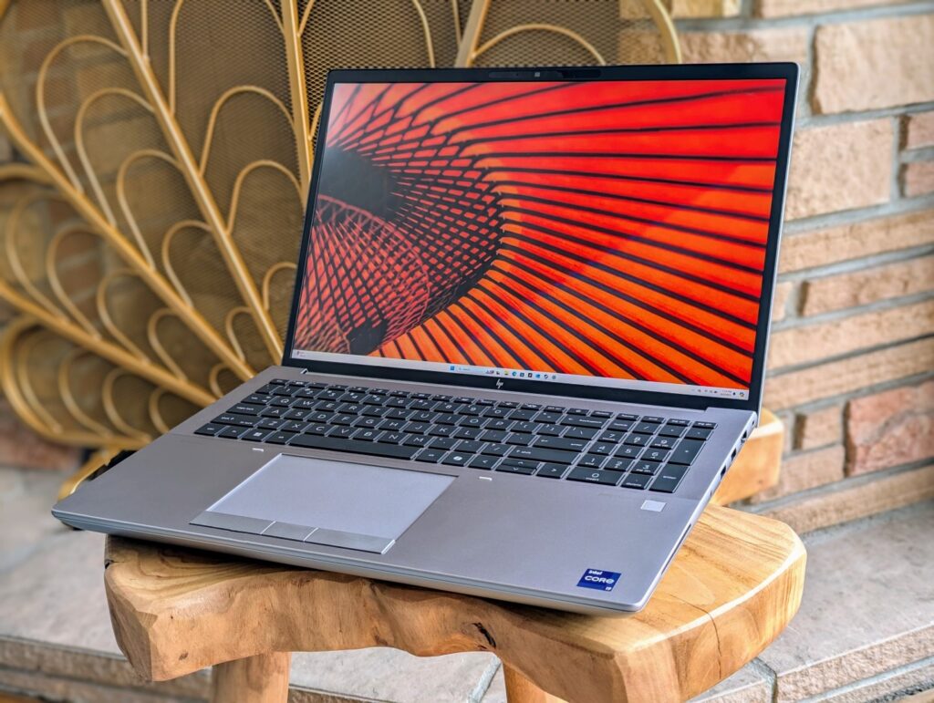 HP ZBook Fury 16 G11 RTX 3500 Ada / 64GB / 1TB