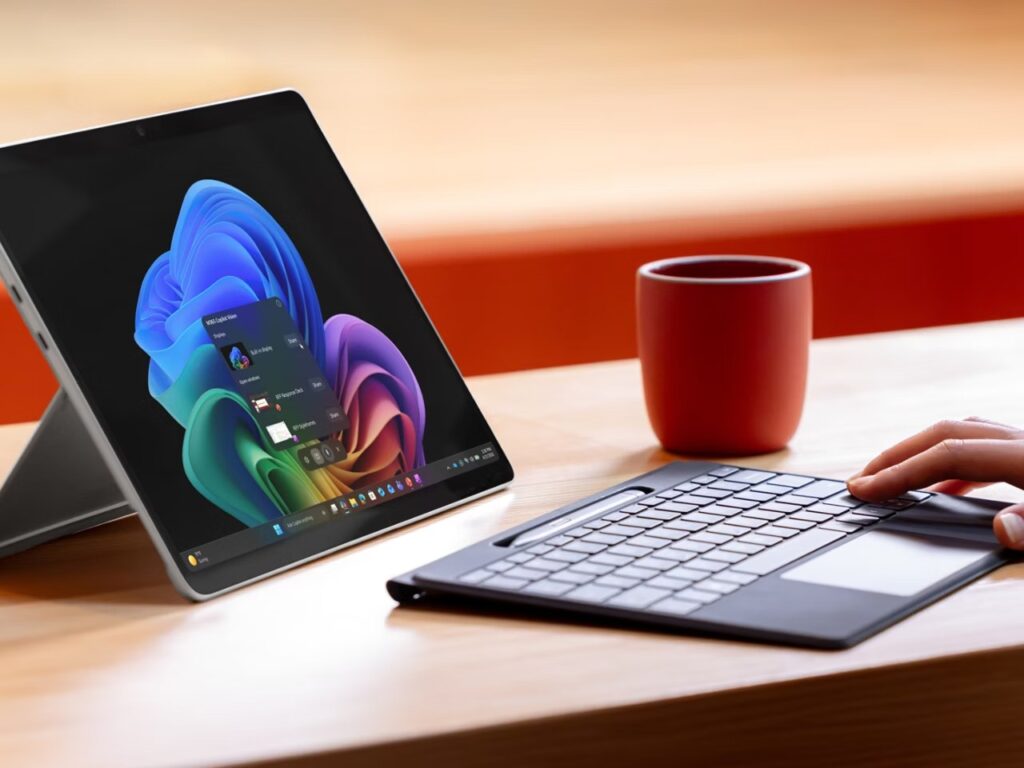 Microsoft Surface Pro 12 for Business Core Ultra 7 / 32GB / 1TB Black