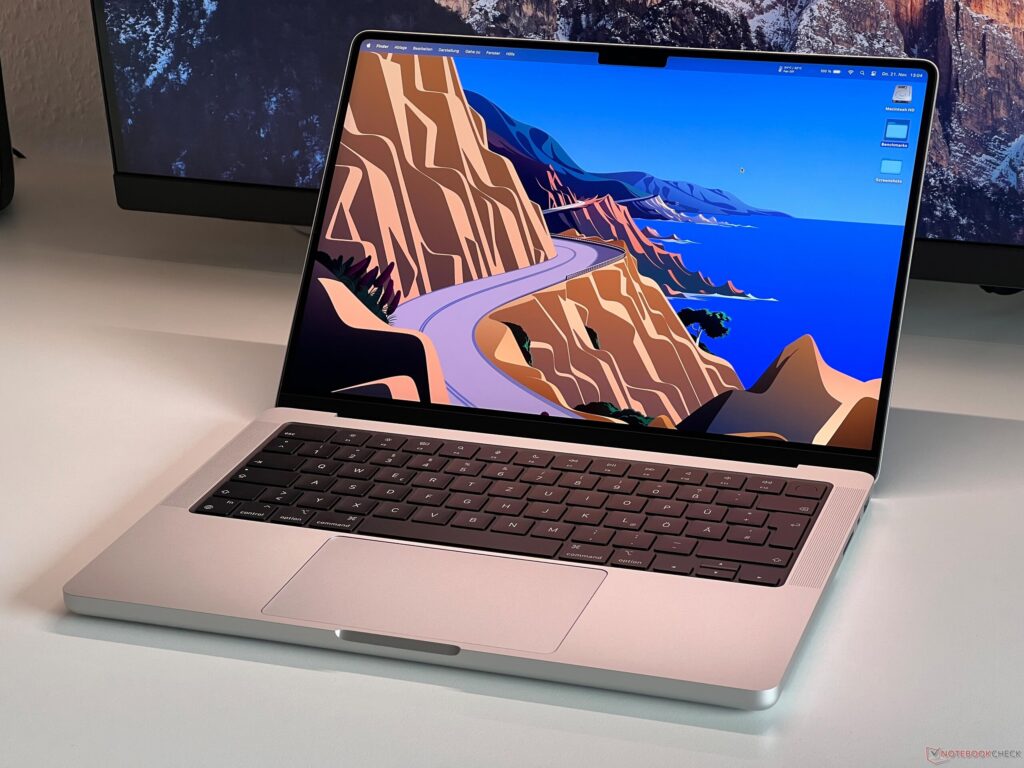 Apple MacBook Pro 14 M4 Max / 36GB / 1TB Silver