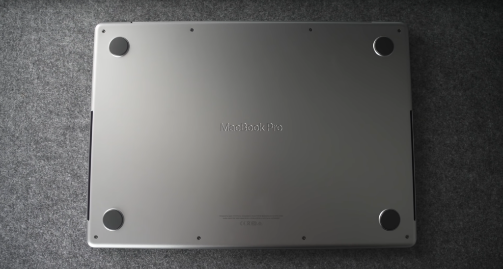 Apple MacBook Pro 14 M4 Max / 128GB / 4TB Plata