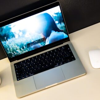 Apple MacBook Pro 14 M5 Max / 64GB / 2TB Silver