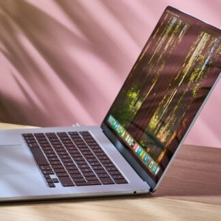 Apple MacBook Air 15 M4 / 32GB / 1TB Plata