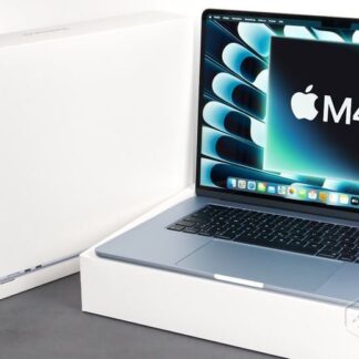Apple MacBook Air 15 M4 / 32GB / 1TB Albastru Cer