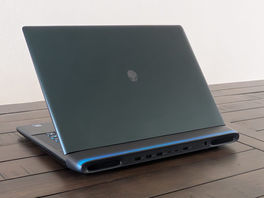Dell 16 Area-51 RTX 5080 / 32GB / 1TB