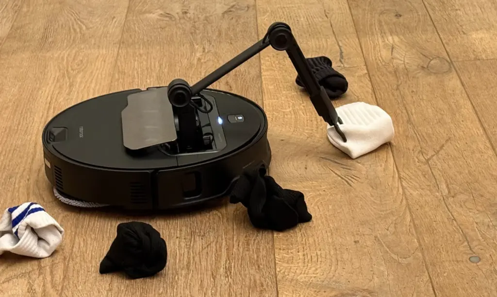 Roborock Saros Z70 Brat Robotic
