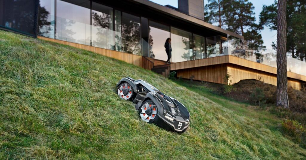 Husqvarna Automower 435X AWD Gray