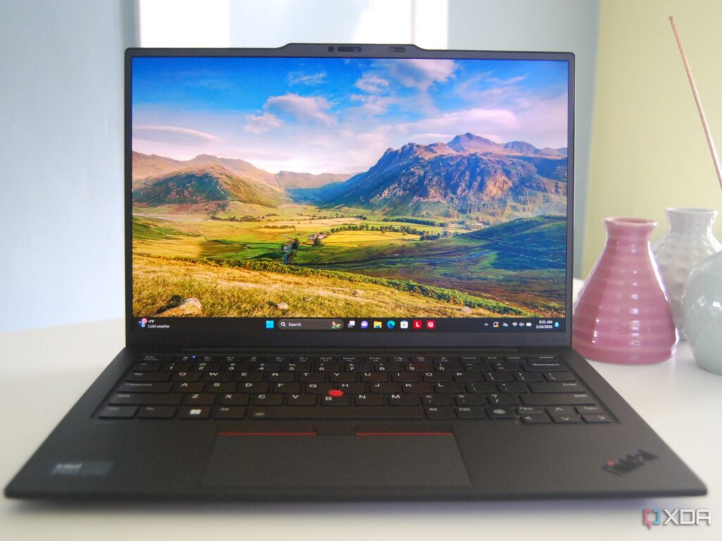 Lenovo ThinkPad X1 Carbon Gen 12 Core Ultra 7 165U / 64GB / 2TB