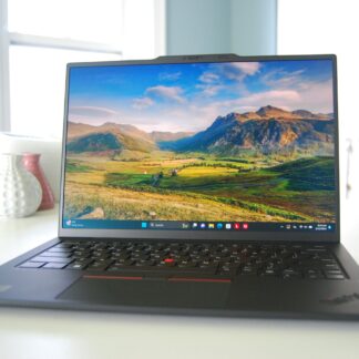Lenovo ThinkPad X1 Carbon Gen 13 Aura Edition Core Ultra 7 258V / 16GB / 2TB