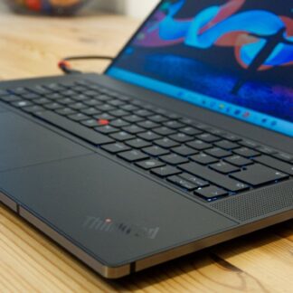 Lenovo ThinkPad Z16 Gen 2 Ryzen 7 PRO 7840HS / 16GB / 512GB
