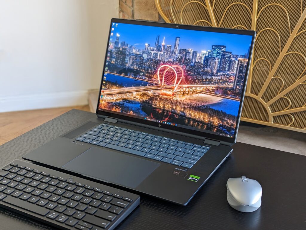 HP Spectre x360 16 Core Ultra 7 155H RTX 4050 / 16GB / 2TB