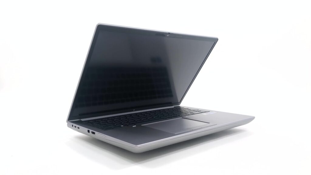 HP ZBook Fury 16 G11 Core i9-14900HX RTX 5000 Ada / 32GB / 4TB
