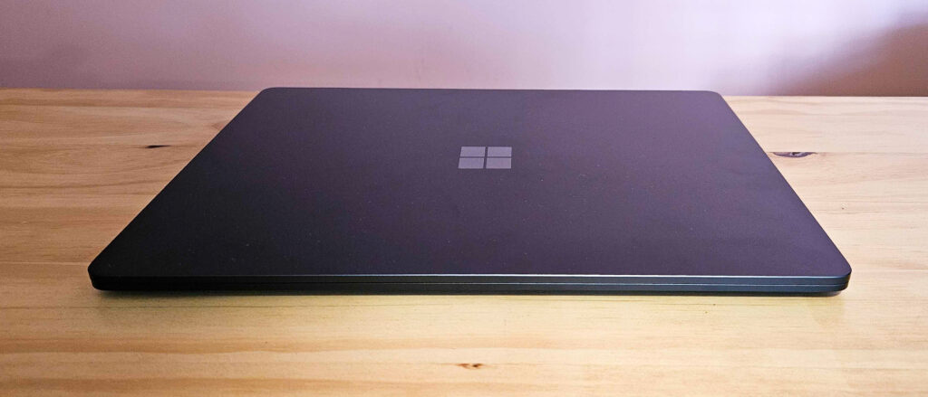 Microsoft Surface Laptop 7 15 for Business Snapdragon X Elite / 32GB / 512GB