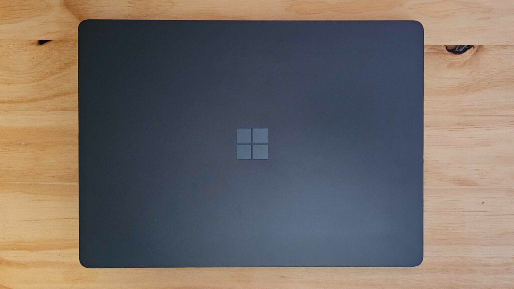 Microsoft Surface Laptop 7 15 for Business Snapdragon X Elite / 64GB / 512GB