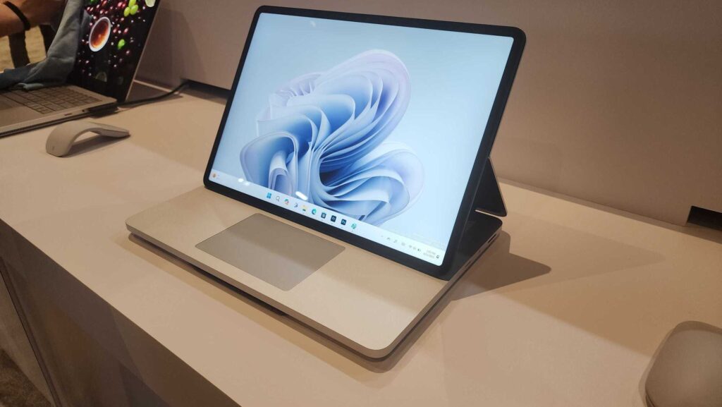 Microsoft Surface Laptop Studio 2 Core i7-13800H RTX 2000 Ada / 32GB / 2TB