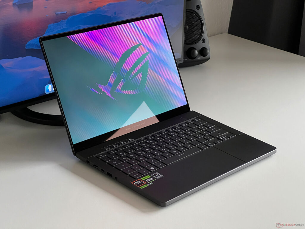 Asus ROG Zephyrus G14 2024 Ryzen 9 8945HS RTX 4060 / 32GB / 2TB