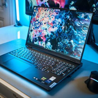 Lenovo Legion Pro 7i Gen 9 Core i9-14900HX RTX 4090 / 32GB / 1TB