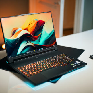 Lenovo Legion 9i Gen 9 Core i9-14900HX RTX 4090 / 64GB / 2TB