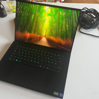 Razer Blade 16 2024 Core i9-14900HX RTX 4090 OLED / 32GB / 1TB
