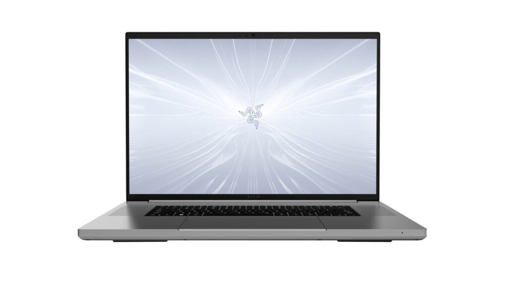 Razer Blade 18 Core i9-14900HX RTX 4090 / 32GB / 2TB