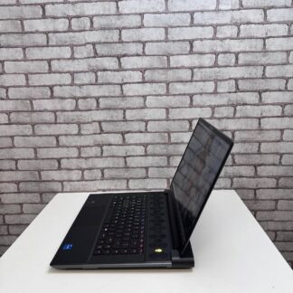 Dell m16 R2 Core Ultra 9 185H RTX 4070 / 32GB / 1TB