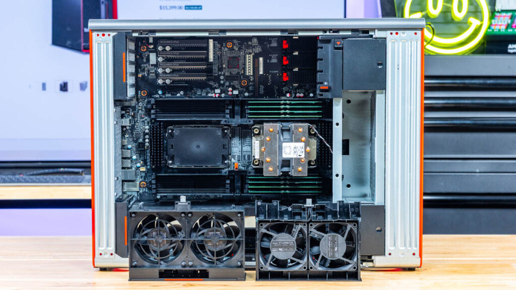 Lenovo ThinkStation PX Xeon Gold 5418Y RTX 6000 Ada / 256GB / 2TB