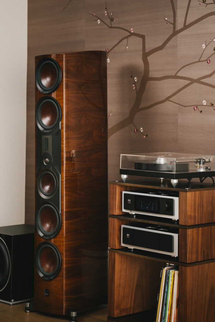 NAD H390