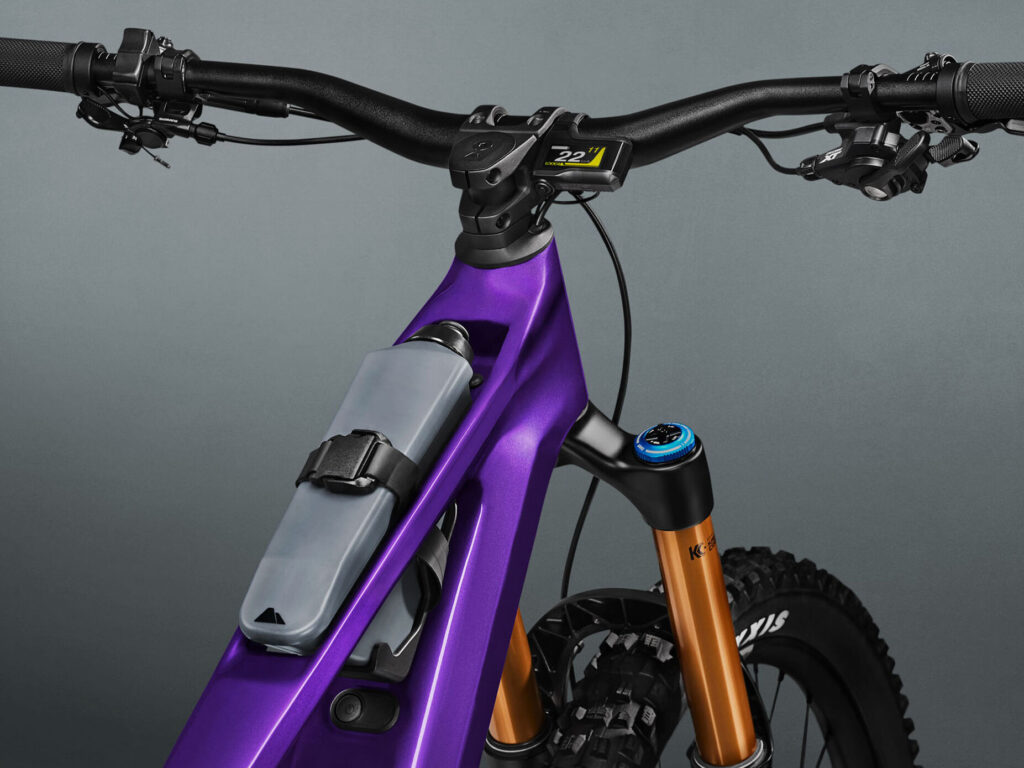 Canyon Torque:ON CF Roczen Size L