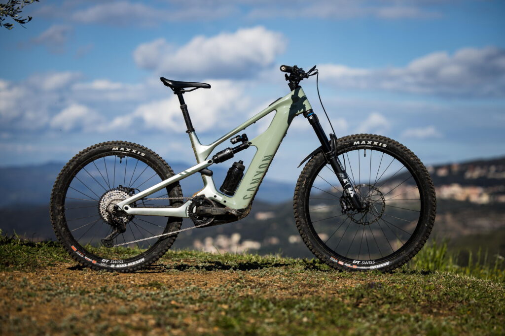 Canyon Strive:ON CFR LTD Talla S