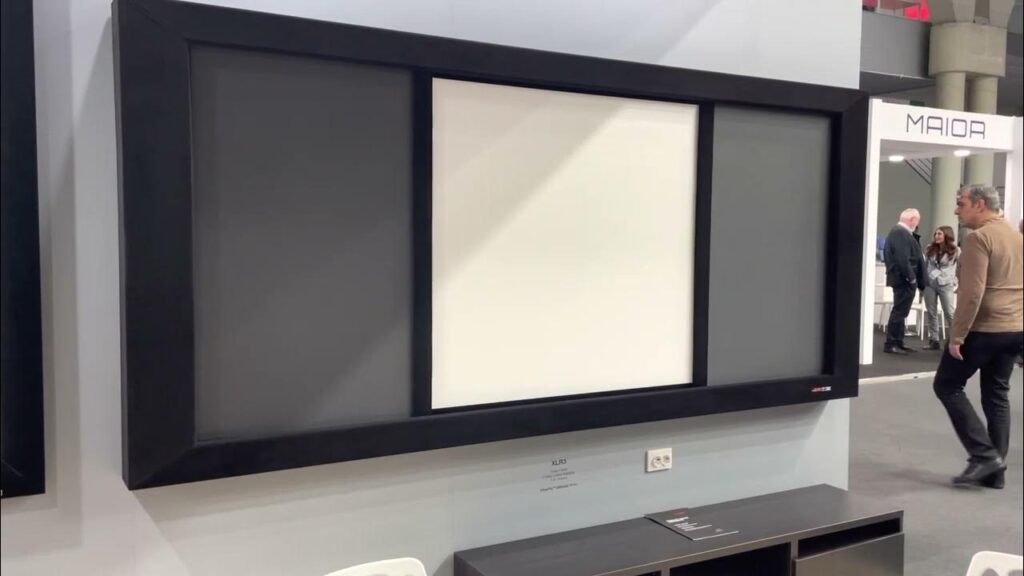 Screen Research ClearPix 4K 120″