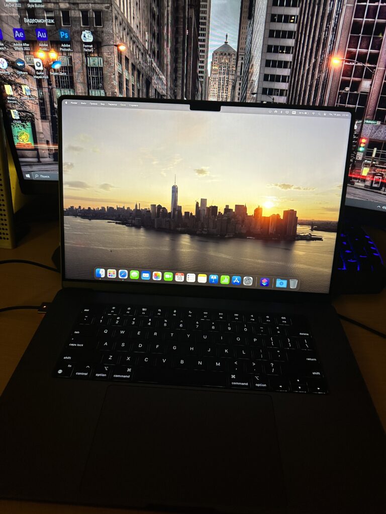 Apple MacBook Pro 16 M4 Pro M4 Max / 128GB / 4TB Silver