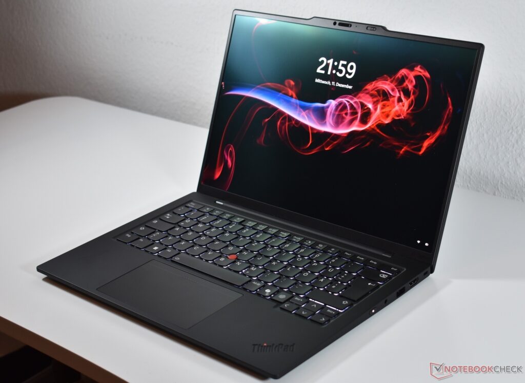 Lenovo ThinkPad X1 Carbon Gen 13 Ultra 7 258V / 16GB / 512GB