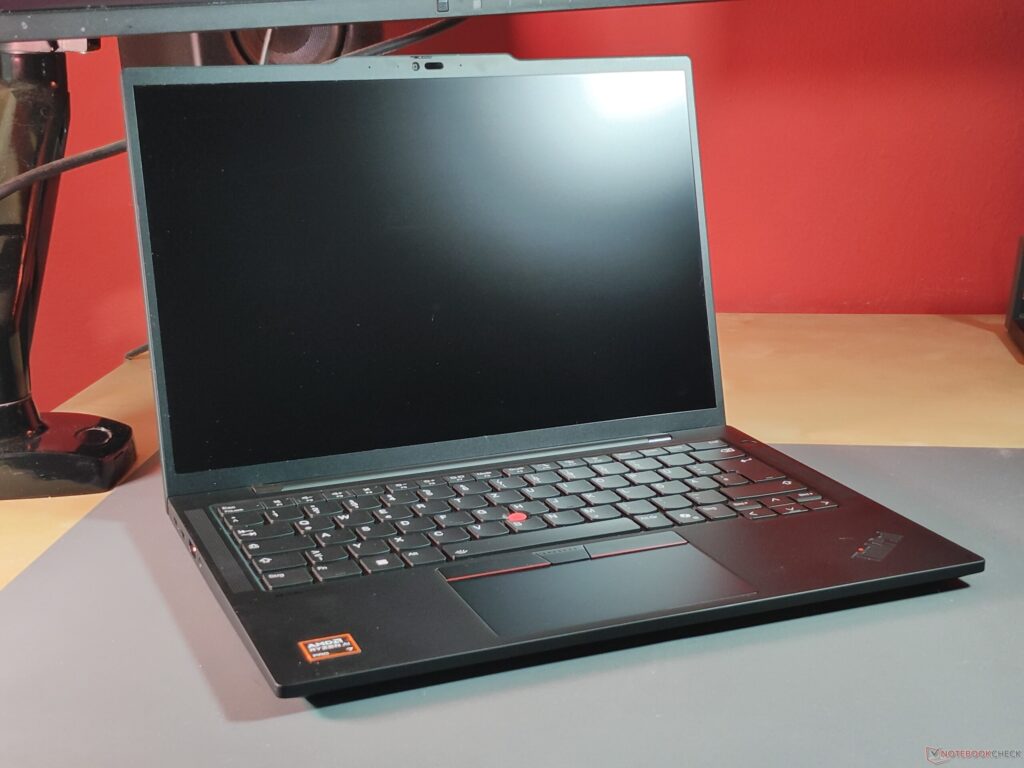 Lenovo ThinkPad T14s Gen 6 Ultra 7 258V / 16GB / 2TB