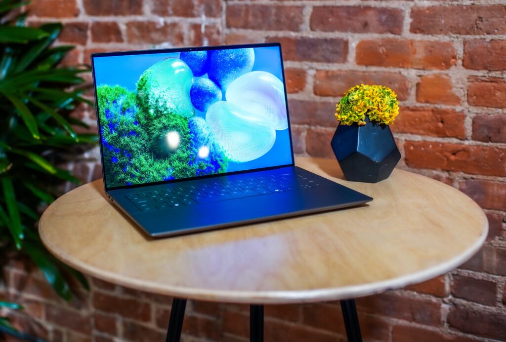 Dell XPS 17 9730 i9-13900H / RTX 4080 / 64GB / 2TB