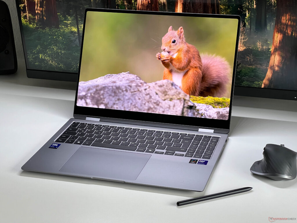 Samsung Galaxy Book5 Pro 360 Ultra 9 288V / 16GB / 2TB