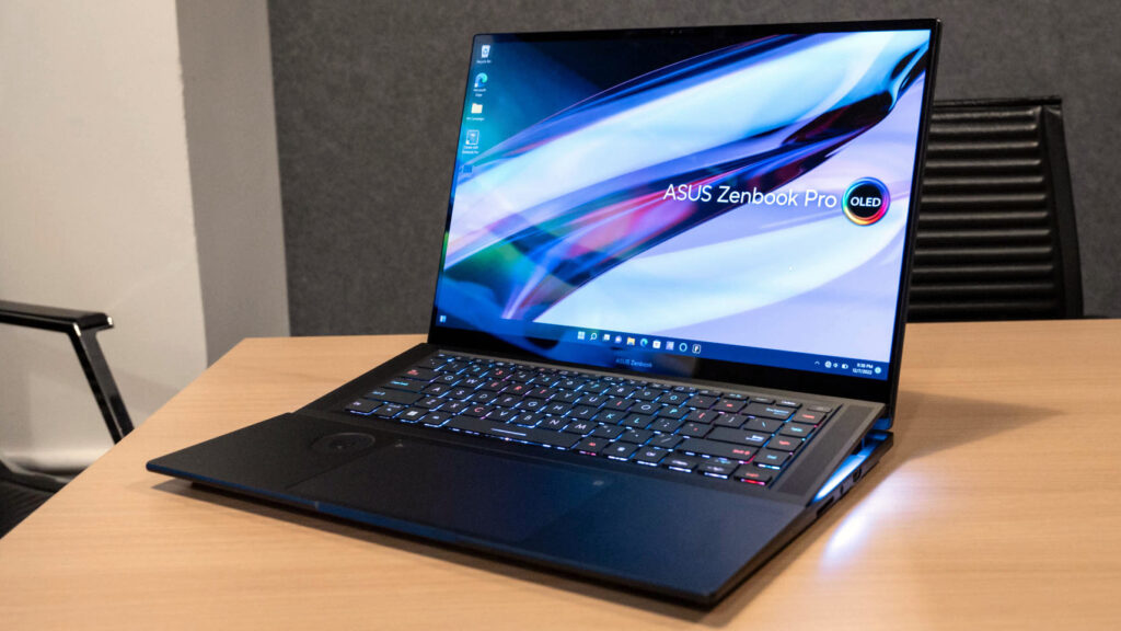 Asus Zenbook Pro 16X OLED Ultra 9 185H / RTX 4080 / 32GB / 4TB