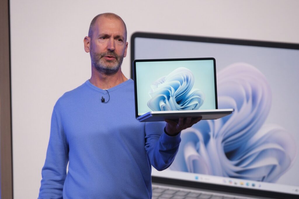 Microsoft Surface Laptop Studio 2 i7-13800H / RTX 4050 / 16GB / 4TB