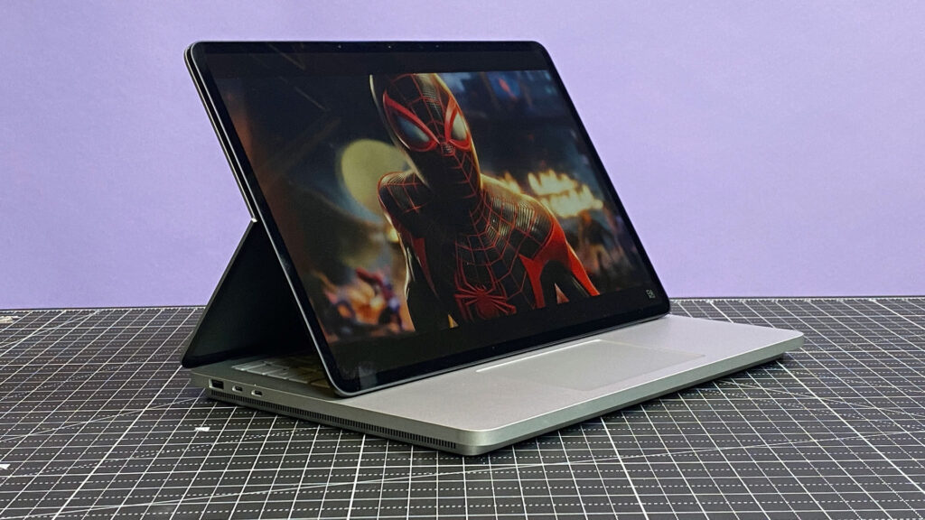 Microsoft Surface Laptop Studio 2 i7-13800H / RTX 4060 / 32GB / 2TB