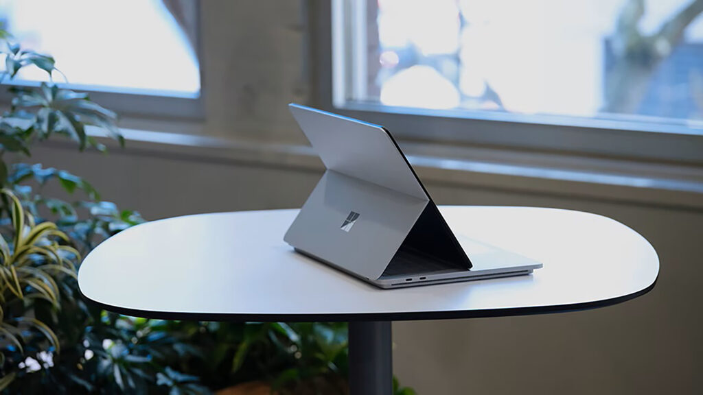 Microsoft Surface Laptop Studio 2 i7-13800H / RTX 2000 Ada / 64GB / 4TB